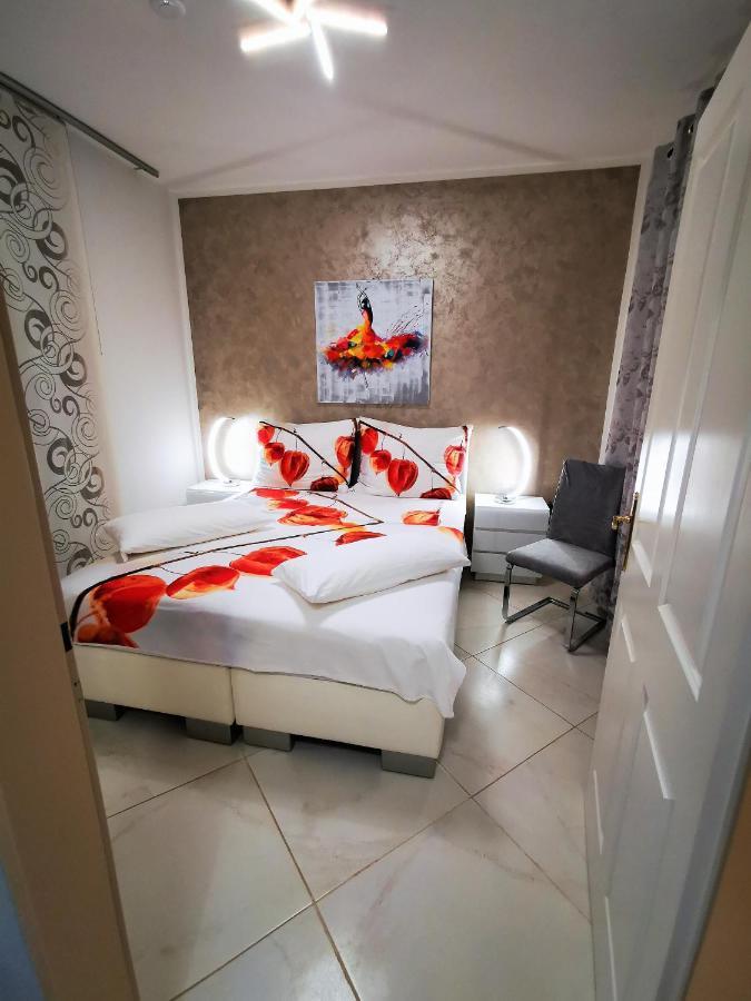 Apartments Petar Pan Fazana Bagian luar foto