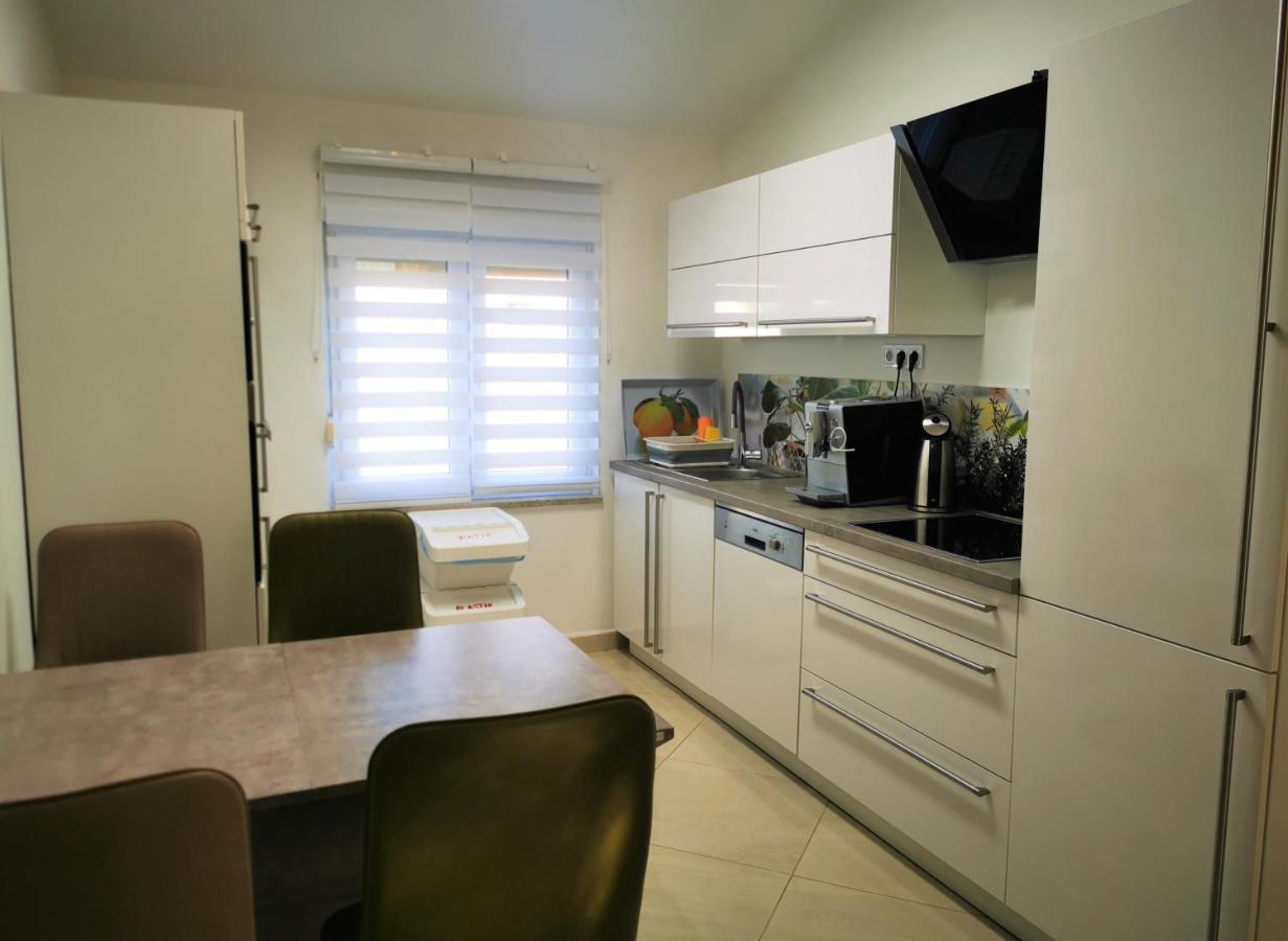 Apartments Petar Pan Fazana Bagian luar foto