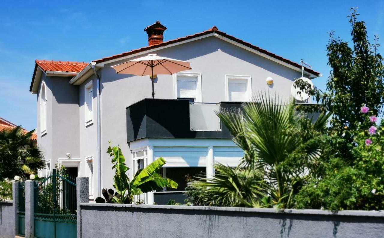 Apartments Petar Pan Fazana Bagian luar foto